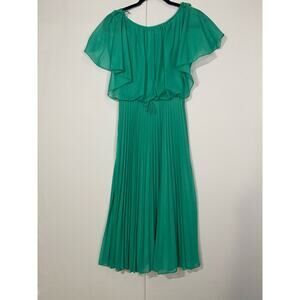 Vintage midi dress women’s small (estimated) Kelly green pleated skirt dress